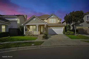 106 White Cap Cove, Hercules, CA 94547 - Photo 2