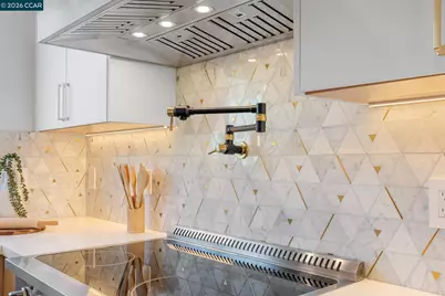 2114 40th Ave, San Francisco, CA 94116 - Photo 12