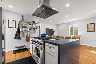 931 Bancroft Way, Berkeley, CA 94710 - Photo 32