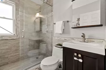 931 Bancroft Way, Berkeley, CA 94710 - Photo 24