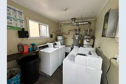 2550 35th Ave, Oakland, CA 94601 - Photo 8