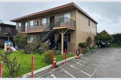 2550 35th Ave, Oakland, CA 94601 - Photo 2