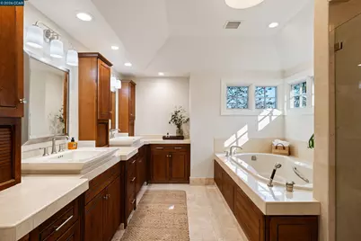 1910 Glenhaven Ave, Walnut Creek, CA 94595 - Photo 40