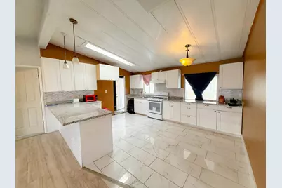 4404 Raiders Way #81, Modesto, CA 95355 - Photo 2