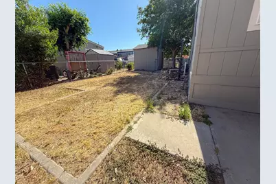 4404 Raiders Way #81, Modesto, CA 95355 - Photo 18