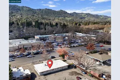 70 Railroad Ave, Danville, CA 94526 - Photo 2