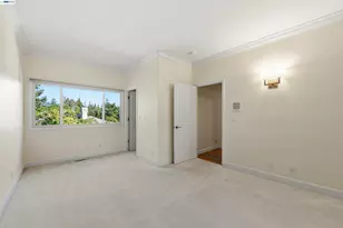 12800 Clausen Ct, Los Altos Hills, CA 94022 - Photo 36