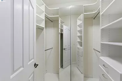 12800 Clausen Ct, Los Altos Hills, CA 94022 - Photo 46