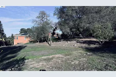 12800 Clausen Ct, Los Altos Hills, CA 94022 - Photo 56