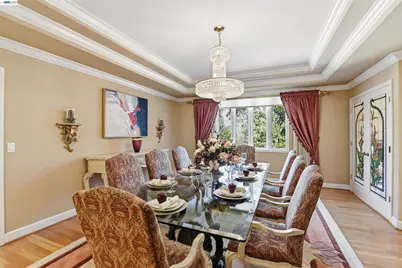 12800 Clausen Ct, Los Altos Hills, CA 94022 - Photo 22