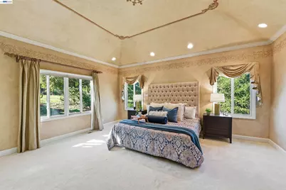 12800 Clausen Ct, Los Altos Hills, CA 94022 - Photo 30