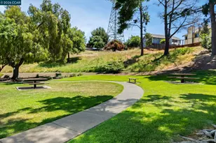 108 Sunnyglen Dr, Vallejo, CA 94591 - Photo 60