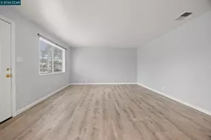 2205 Peppertree Way, Antioch, CA 94509 - Photo 4