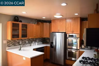 136 Pacific Ave, Pacifica, CA 94044 - Photo 8