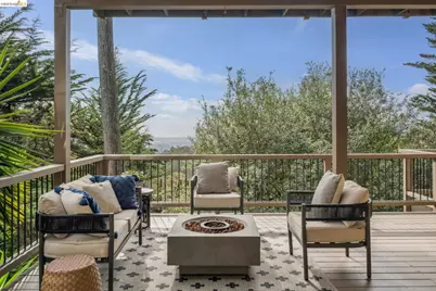 6051 Westover Dr, Oakland, CA 94611 - Photo 50