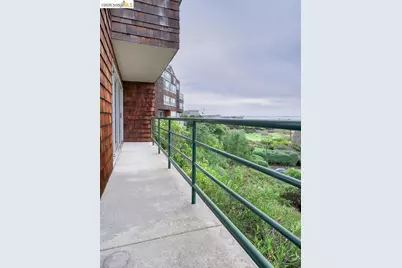 1201 Brickyard Way #112, Richmond, CA 94801 - Photo 4