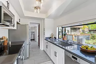 548 Queen's Rd, Alameda, CA 94501 - Photo 10