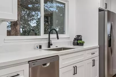 30951 Faircliff St, Hayward, CA 94544 - Photo 12