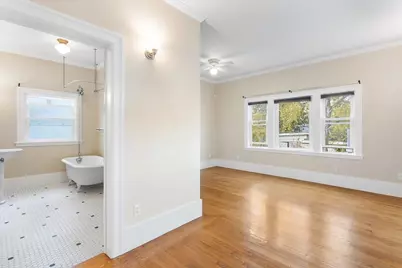 133 Echo Ave, Oakland, CA 94611 - Photo 10