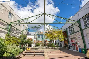 809 Clay St, Oakland, CA 94607 - Photo 30