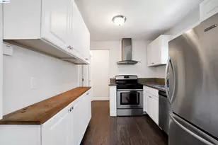 2821 Vallecito Pl, Oakland, CA 94606 - Photo 8