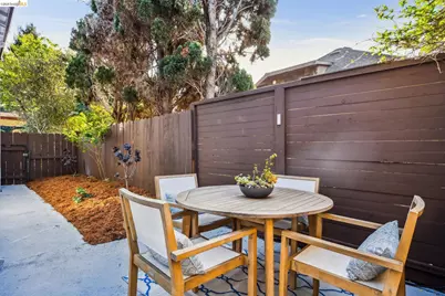 1207 Francisco Street #2, Berkeley, CA 94702 - Photo 52
