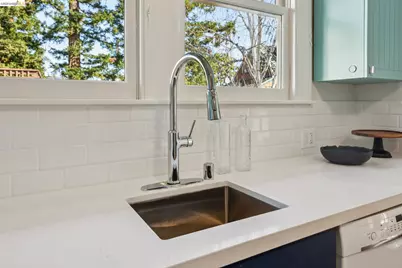 1207 Francisco Street #2, Berkeley, CA 94702 - Photo 18