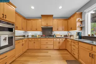 477 Arguello Dr, Benicia, CA 94510 - Photo 14