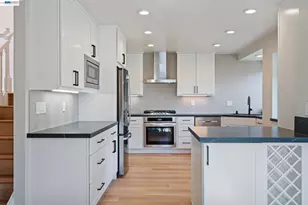 14 Heritage Oaks Rd, Pleasant Hill, CA 94523 - Photo 1