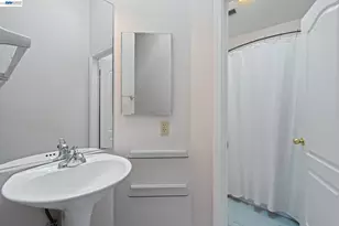 14 Heritage Oaks Rd, Pleasant Hill, CA 94523 - Photo 24