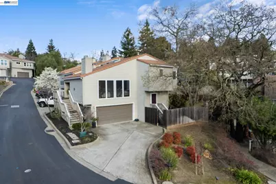 14 Heritage Oaks Rd, Pleasant Hill, CA 94523 - Photo 2