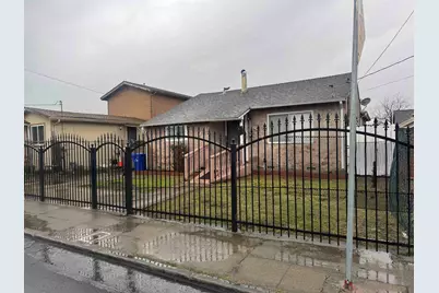 1021 72nd Ave, Oakland, CA 94621 - Photo 2