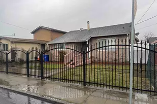 1021 72nd Ave, Oakland, CA 94621 - Photo 2