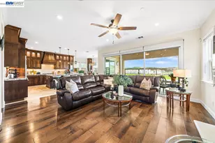 205 Zinnia Ct, San Ramon, CA 94582 - Photo 6