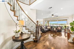 205 Zinnia Ct, San Ramon, CA 94582 - Photo 4