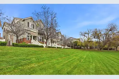 48962 Woodgrove Cmn, Fremont, CA 94539 - Photo 2