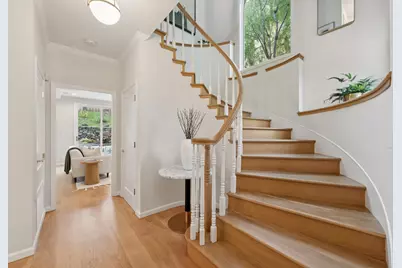 287 Cross Road, Oakland, CA 94618 - Photo 32