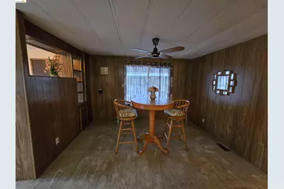 131 Banyon Dr, Pittsburg, CA 94565 - Photo 6