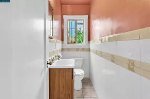 66 Murdock St, Richmond, CA 94804 - Photo 8