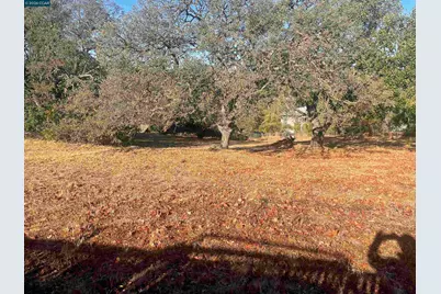 35 Hilltop Rd, Martinez, CA 94553 - Photo 4