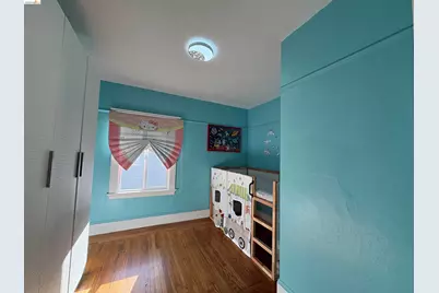 2021 Mitchell St, Oakland, CA 94601 - Photo 10