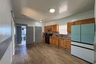 2021 Mitchell St, Oakland, CA 94601 - Photo 12