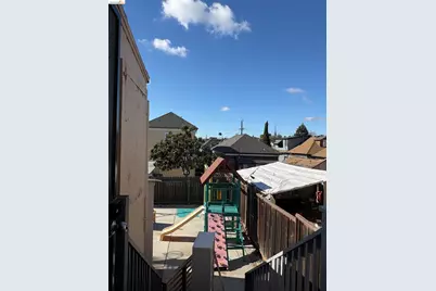 2021 Mitchell St, Oakland, CA 94601 - Photo 16