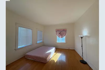 2021 Mitchell St, Oakland, CA 94601 - Photo 6