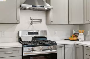 4970 Coronado Ave, Oakland, CA 94618 - Photo 16