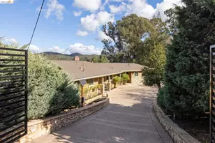 4450 Turner Ave, Oakland, CA 94605 - Photo 2