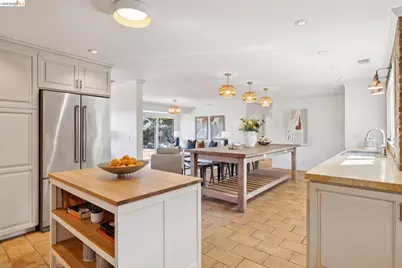 4450 Turner Ave, Oakland, CA 94605 - Photo 16