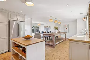 4450 Turner Ave, Oakland, CA 94605 - Photo 16