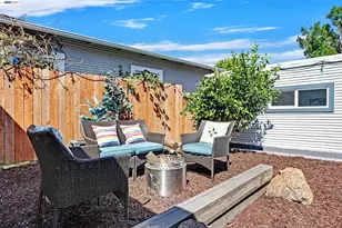 5407 Roberts Ave, Oakland, CA 94619 - Photo 16