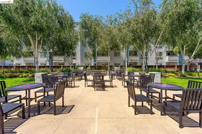 6400 Christie Ave #3408, Emeryville, CA 94608 - Photo 28